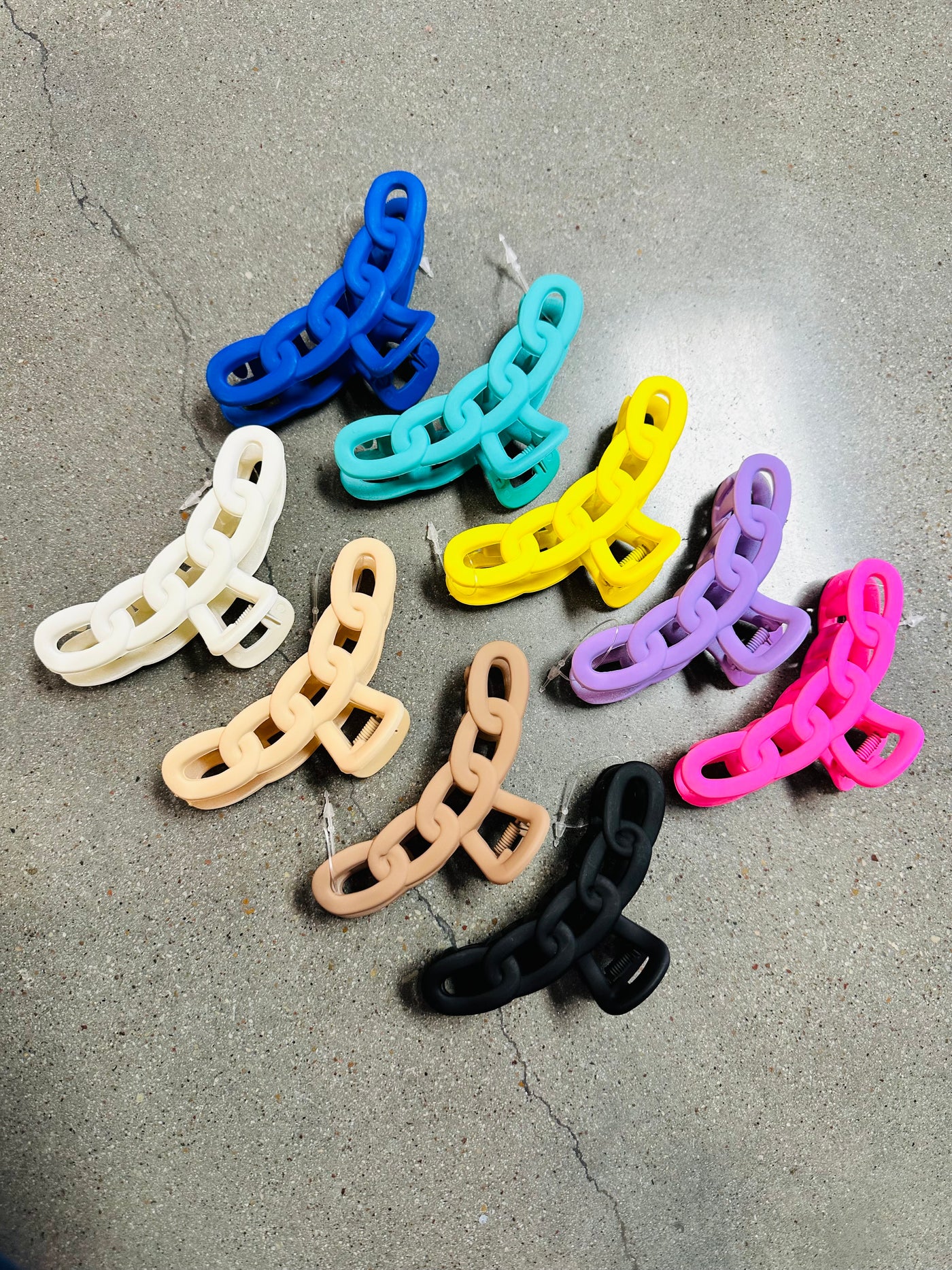 Colored Chain Claw Clips